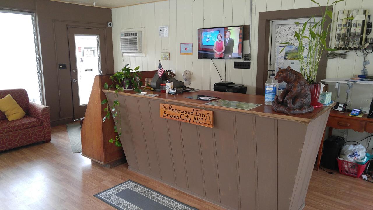 ברייסון סיטי Rosewood Inn מראה חיצוני תמונה