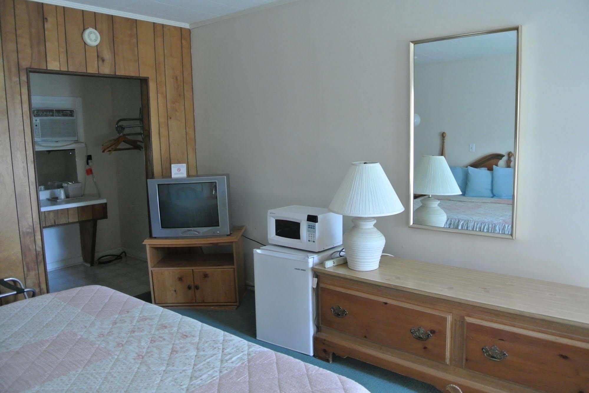 ברייסון סיטי Rosewood Inn מראה חיצוני תמונה
