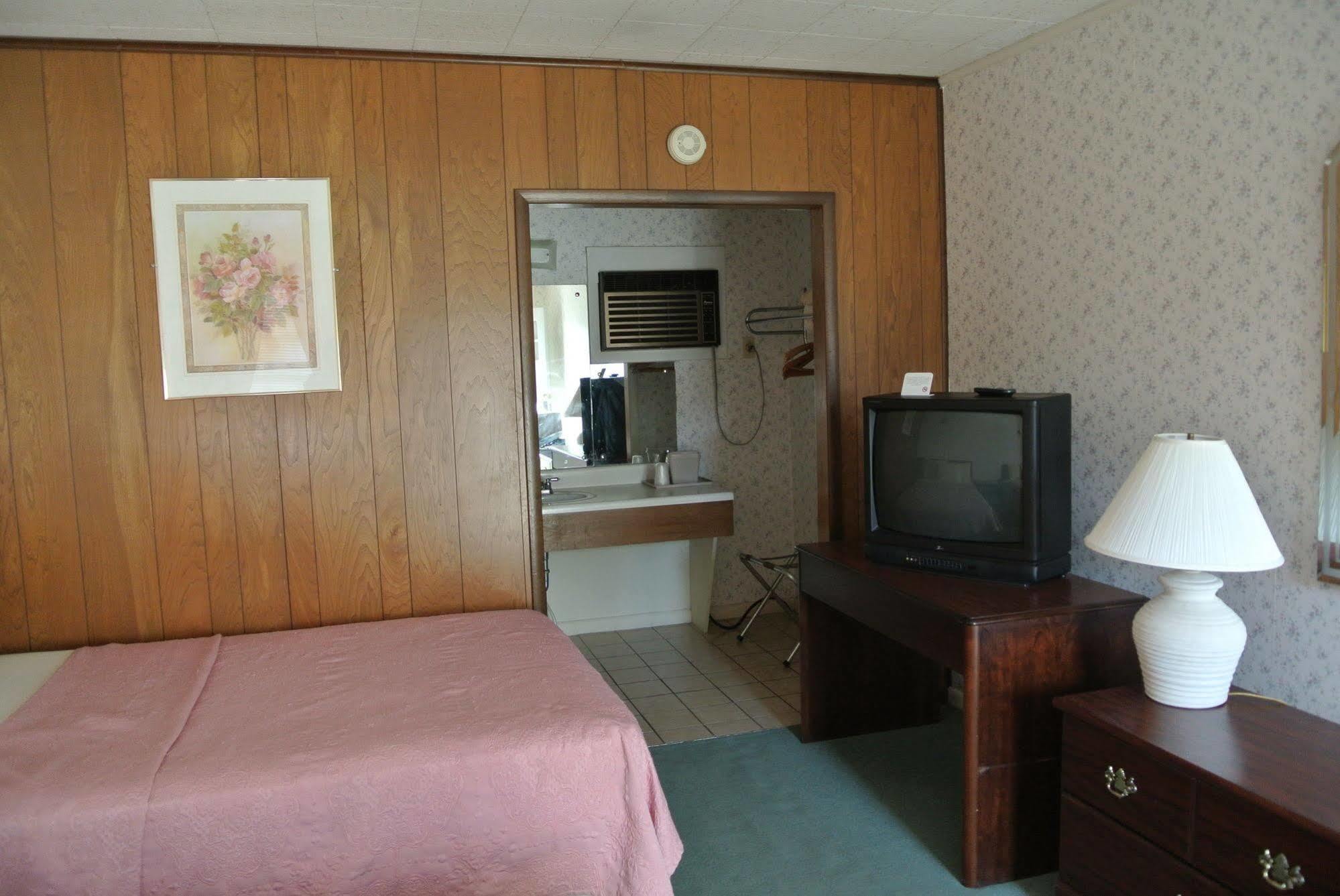 ברייסון סיטי Rosewood Inn מראה חיצוני תמונה