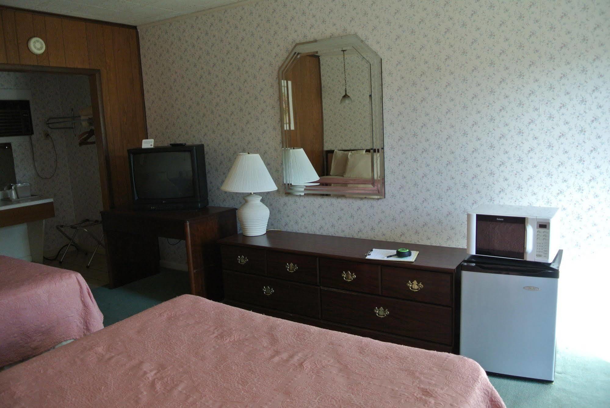 ברייסון סיטי Rosewood Inn מראה חיצוני תמונה