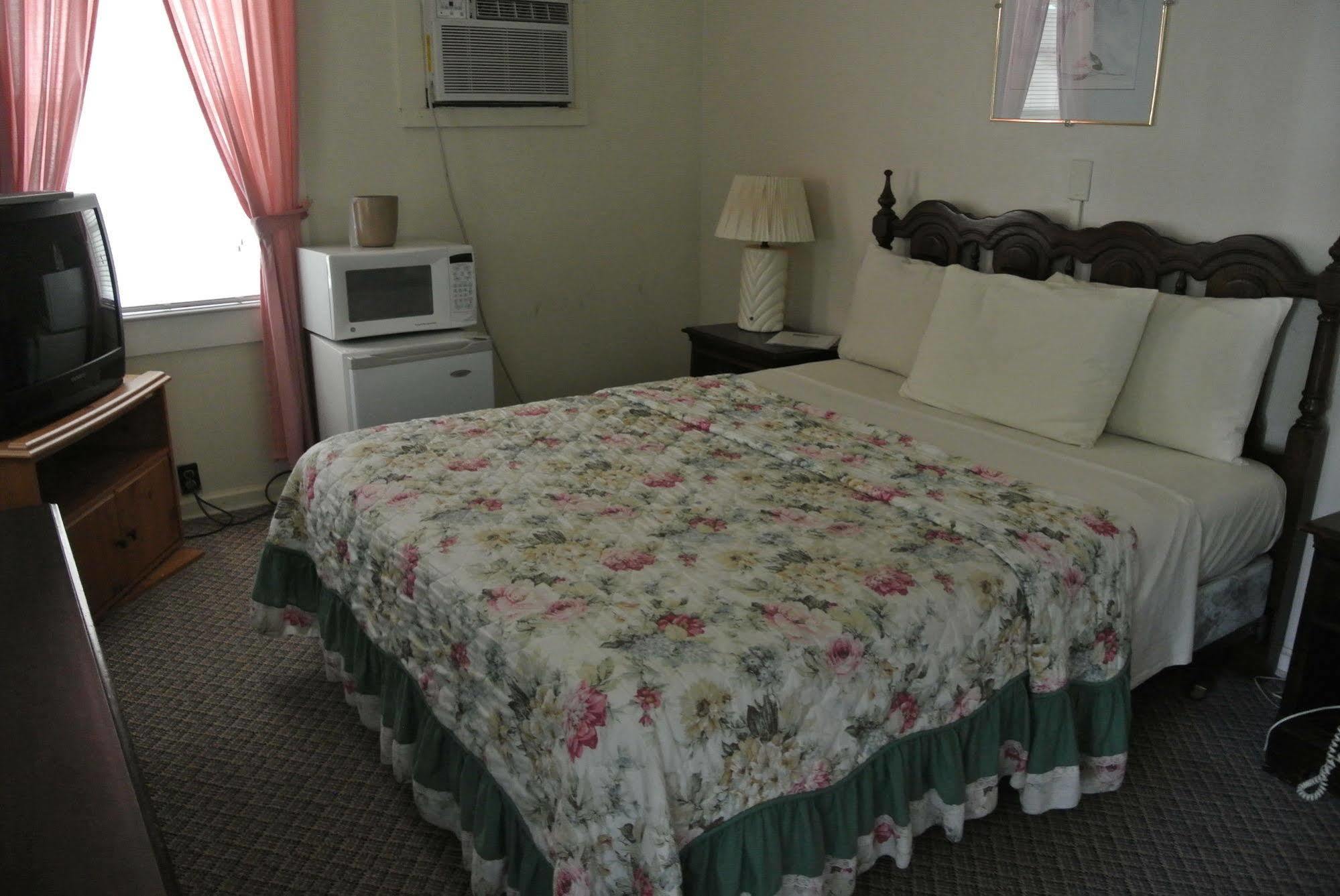 ברייסון סיטי Rosewood Inn מראה חיצוני תמונה